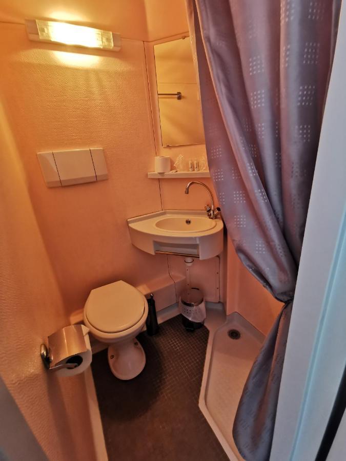 Hotel Le Tourisme Embrun Exteriér fotografie
